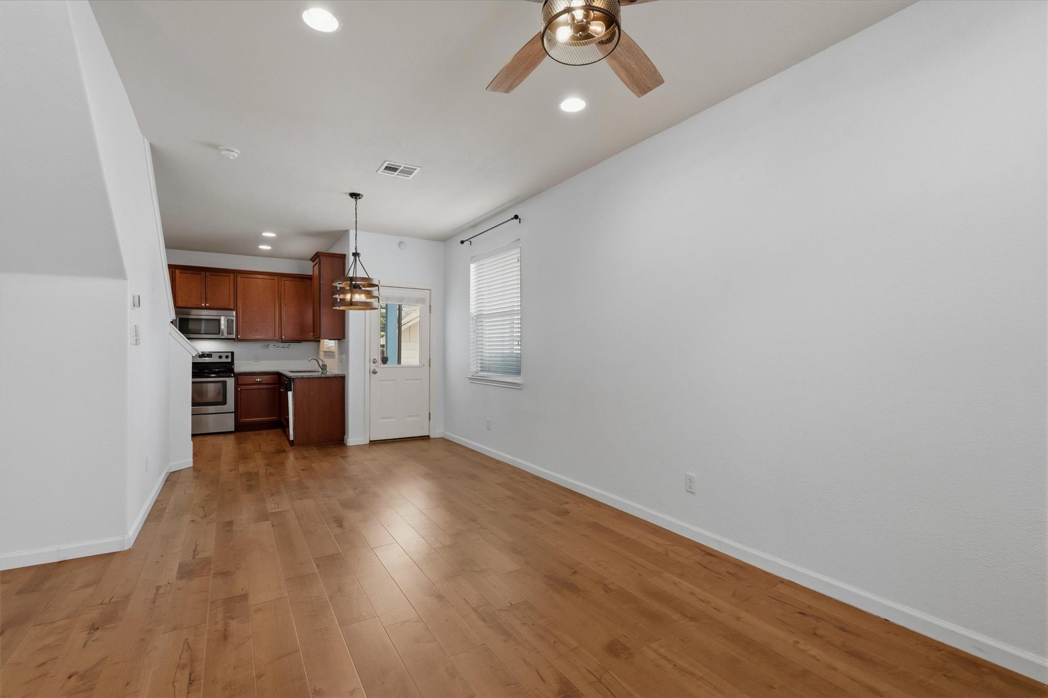 5908 Red Bud Ridge LN — photo 3