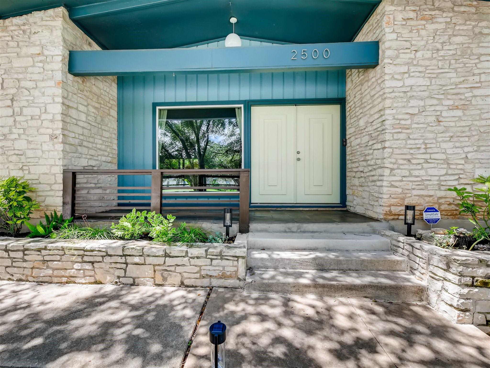2500 Candlewood CT — photo 3