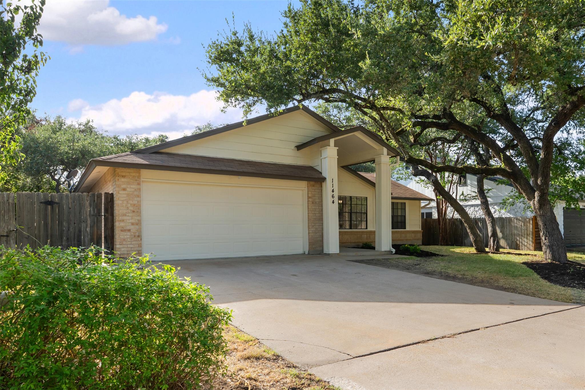 11464 Bristle Oak TRL — photo 3