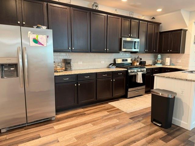 124 Martha LN — photo 3