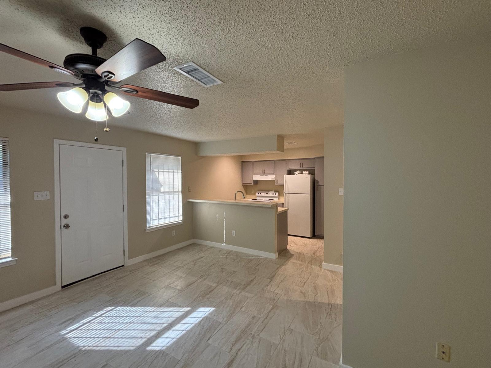 4609 12th ST #4 — photo 3