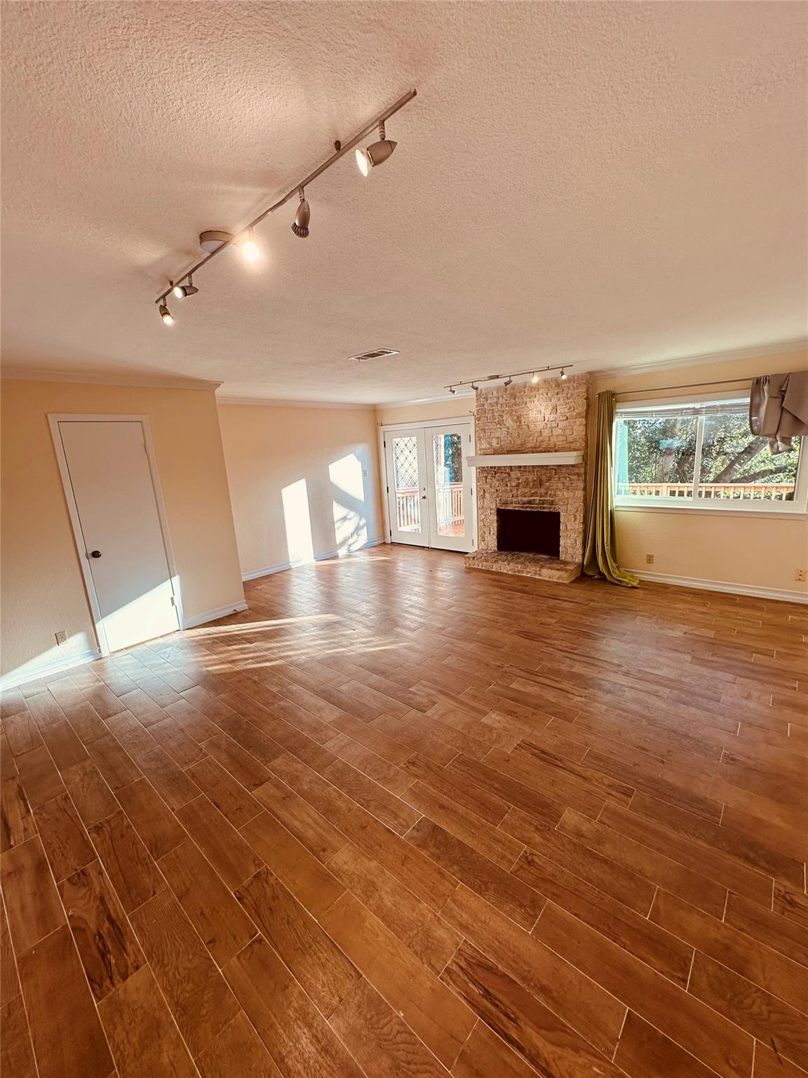 3529 North Hills DR #B — photo 5