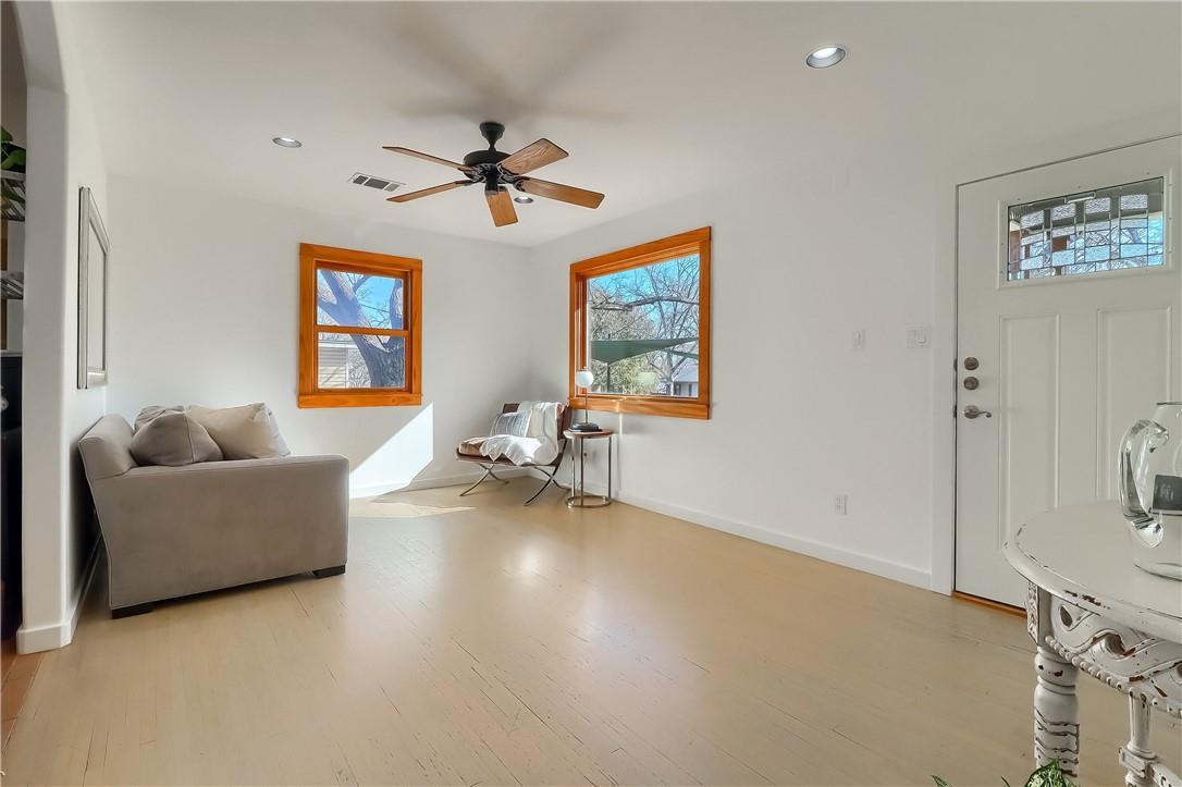 5510 Avenue G #A — photo 4