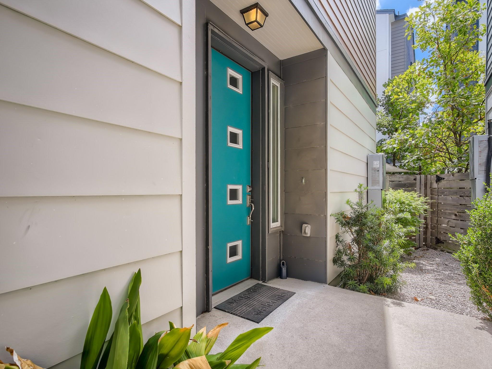 1411 Waterloo Shore LN #13 — photo 4