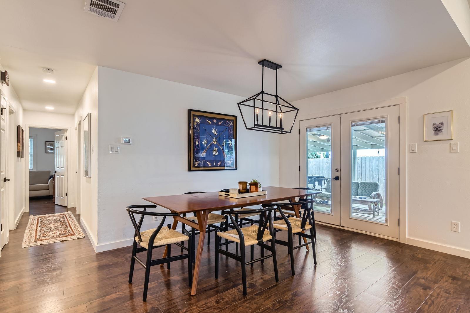 7905 Wycombe DR — photo 4