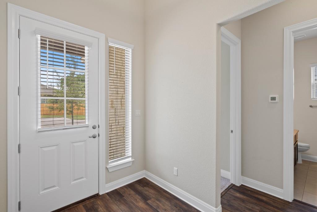 3805 Wales CT — photo 4