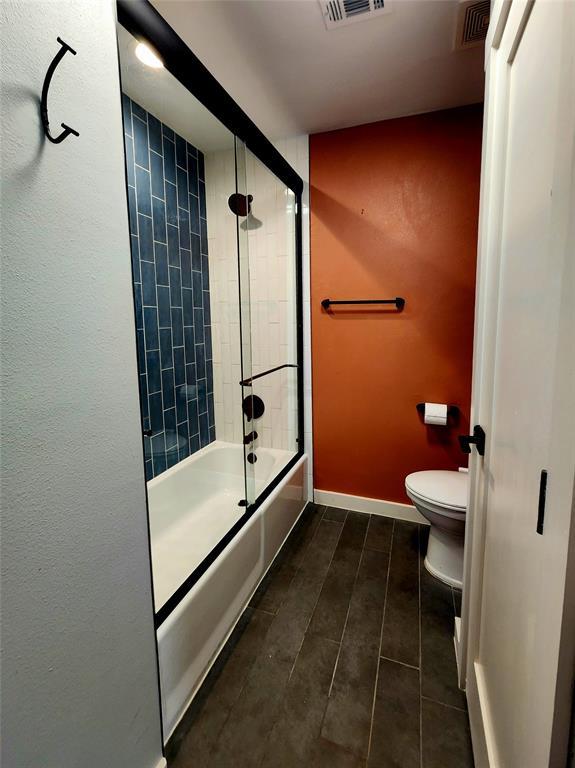 4703 Surrey DR — photo 4