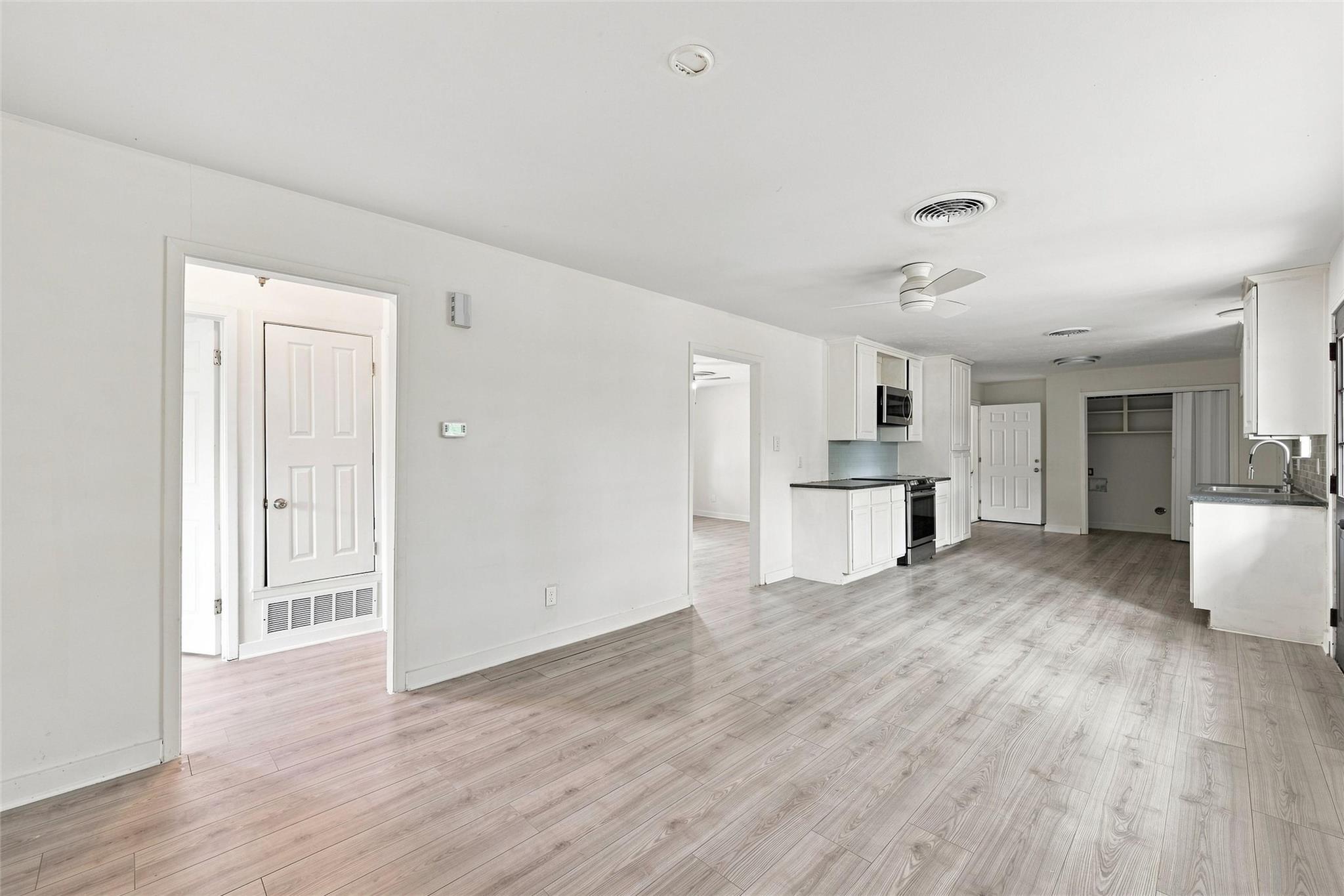 1508 Bowie CT — photo 5