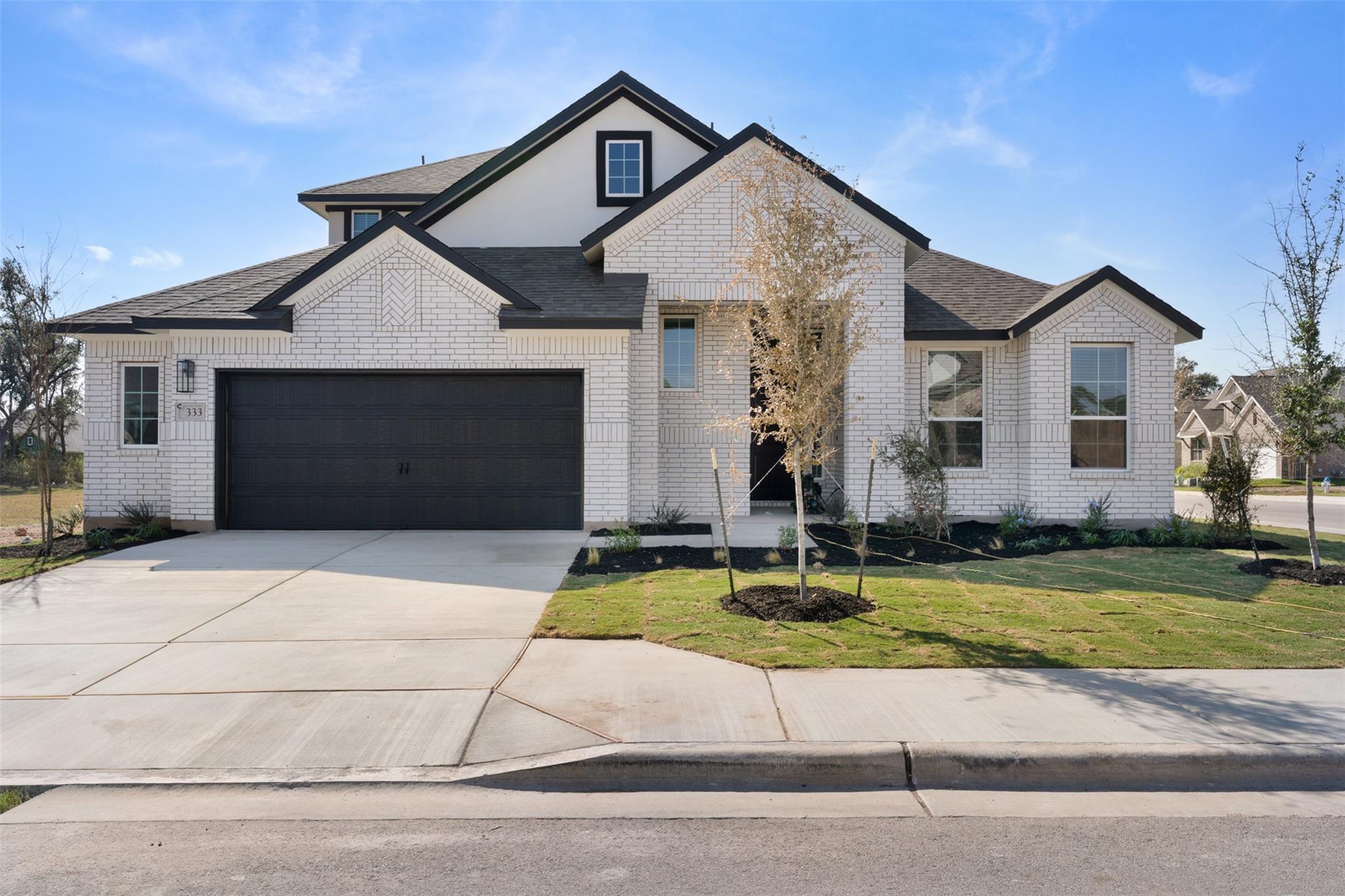 117 Sandrock TRL