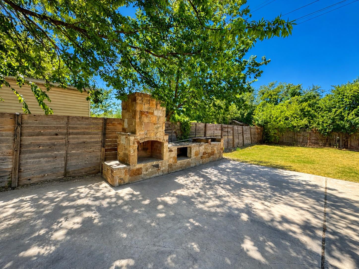 1907 Bitter Creek DR — photo 3