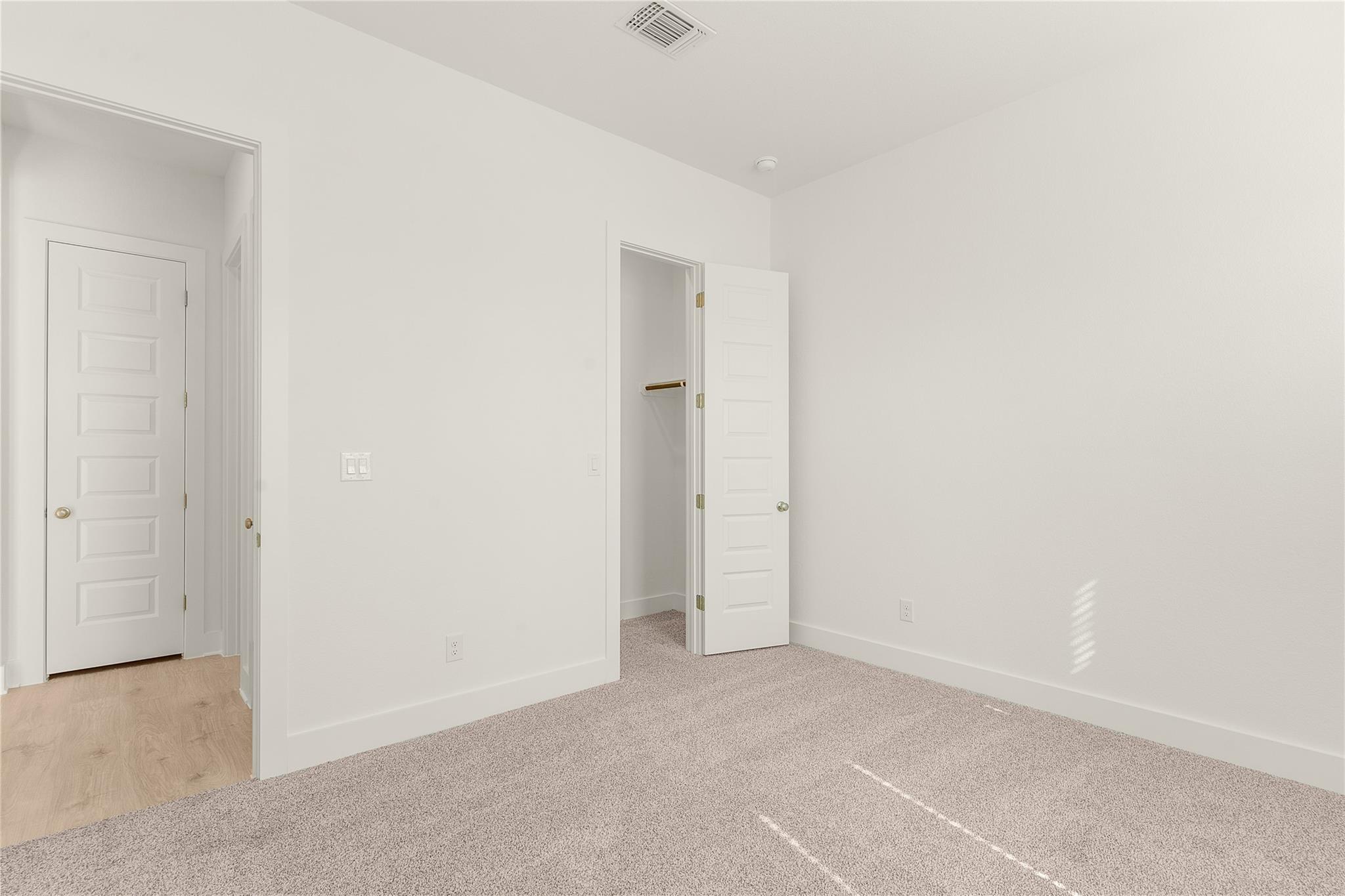 313 West Faulkner ST — photo 4