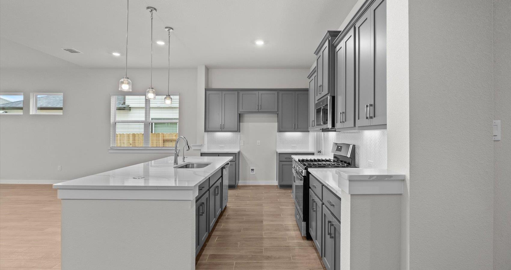 309 West Faulkner ST — photo 5
