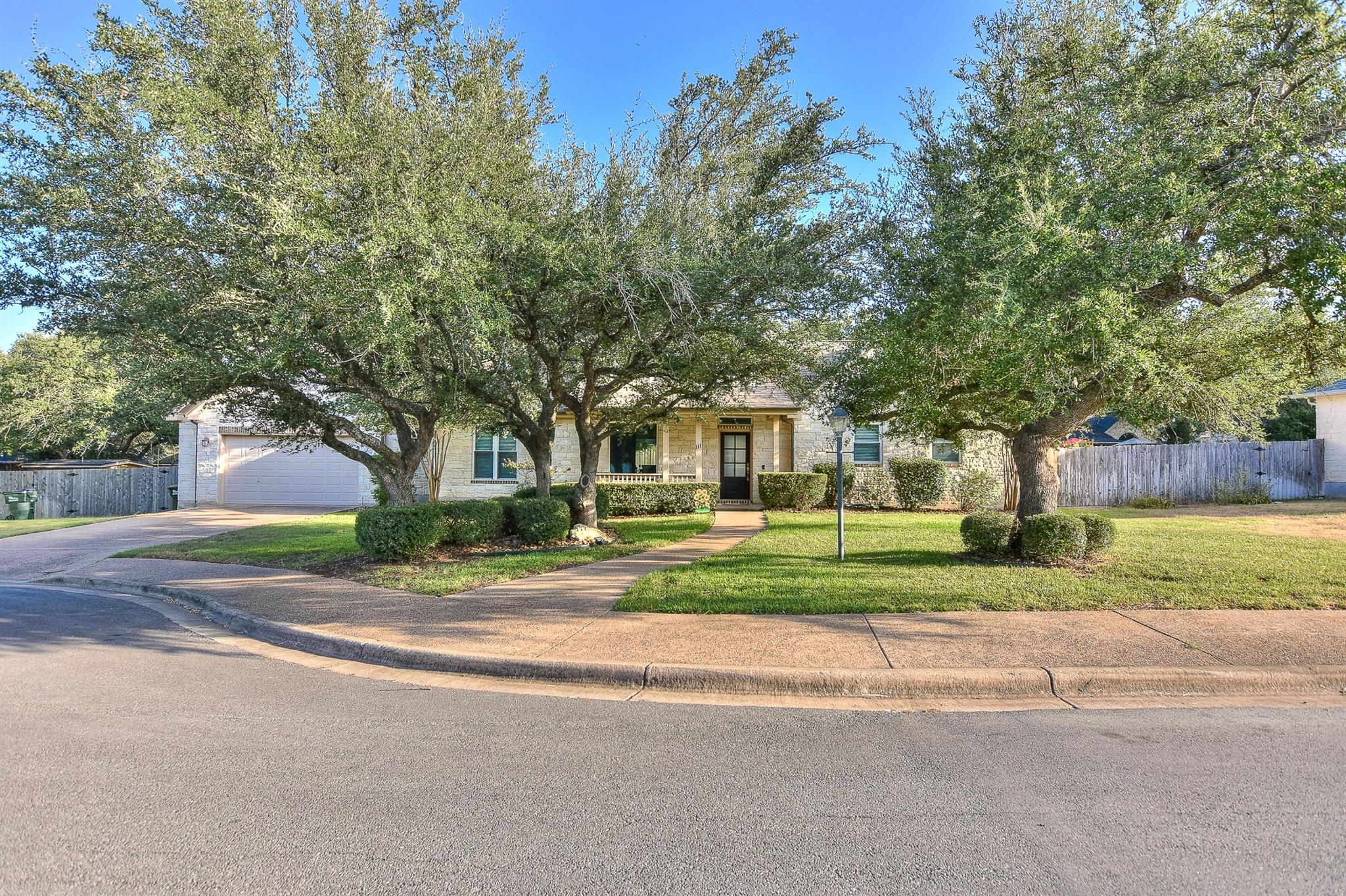 111 Pecos CT
