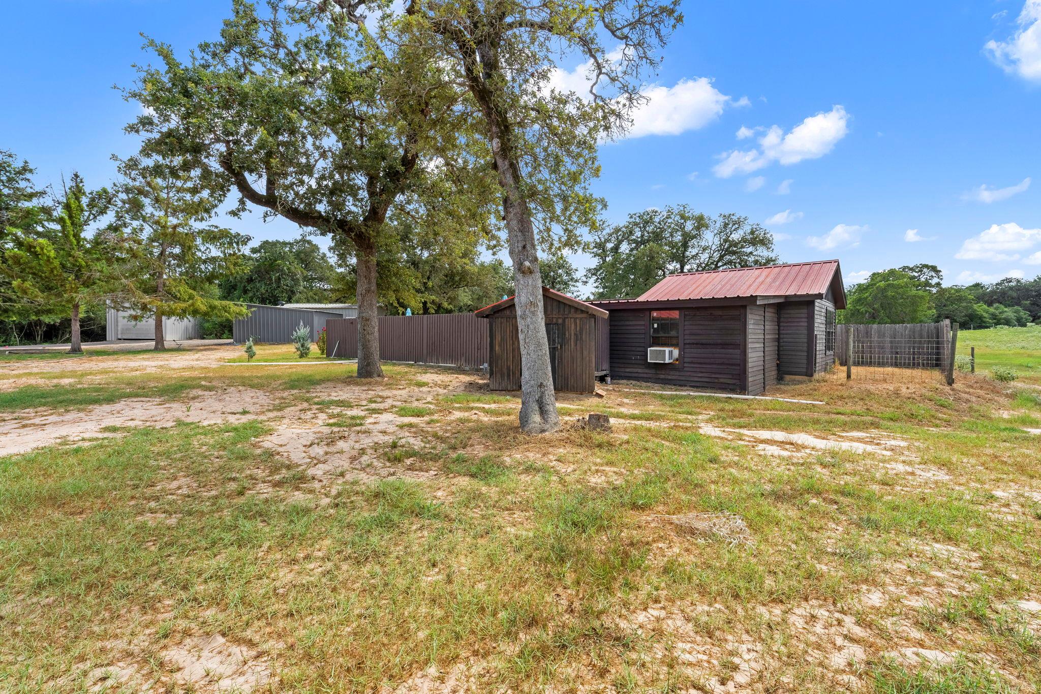 206 22 Hills RD — photo 3