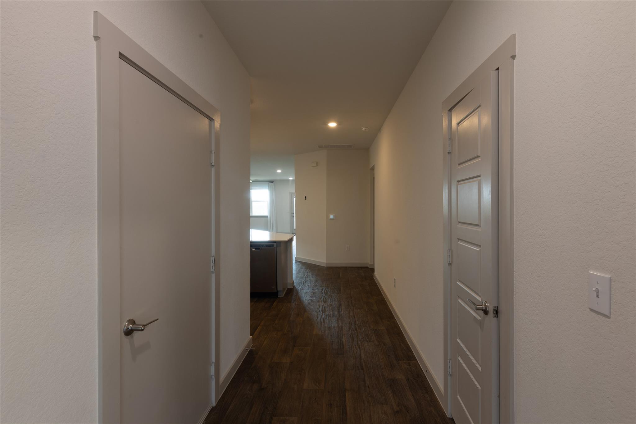 2913 Louris LN — photo 4