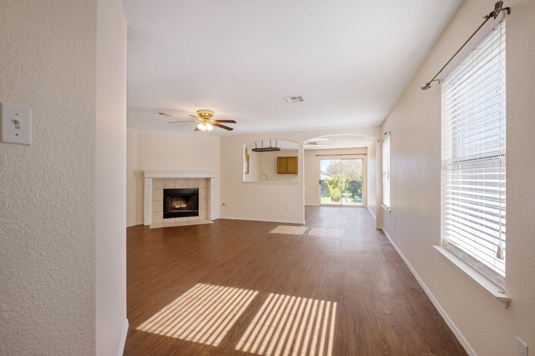 17131 Dashwood Creek DR — photo 4