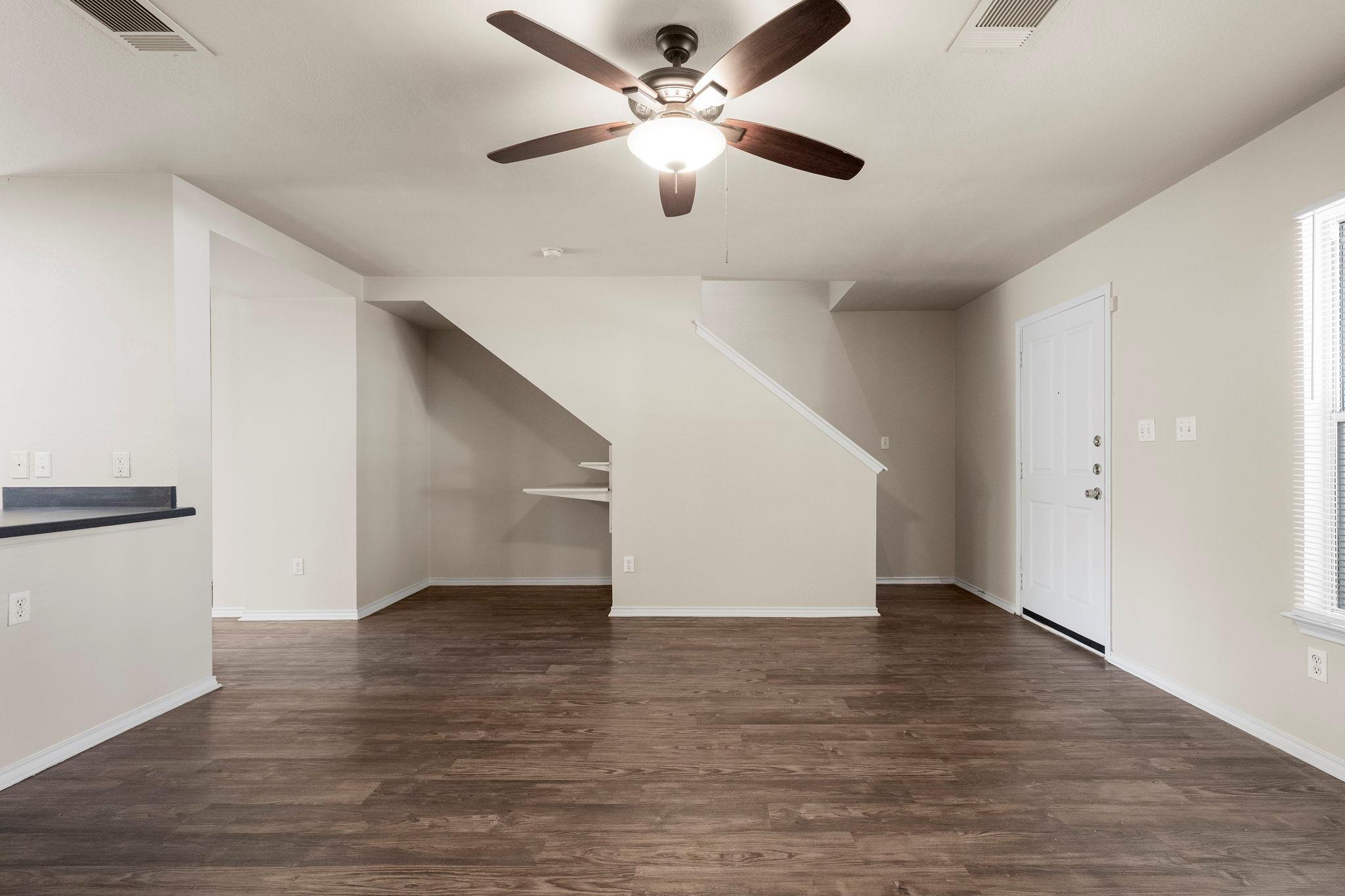 10643 Marshitahs WAY — photo 4