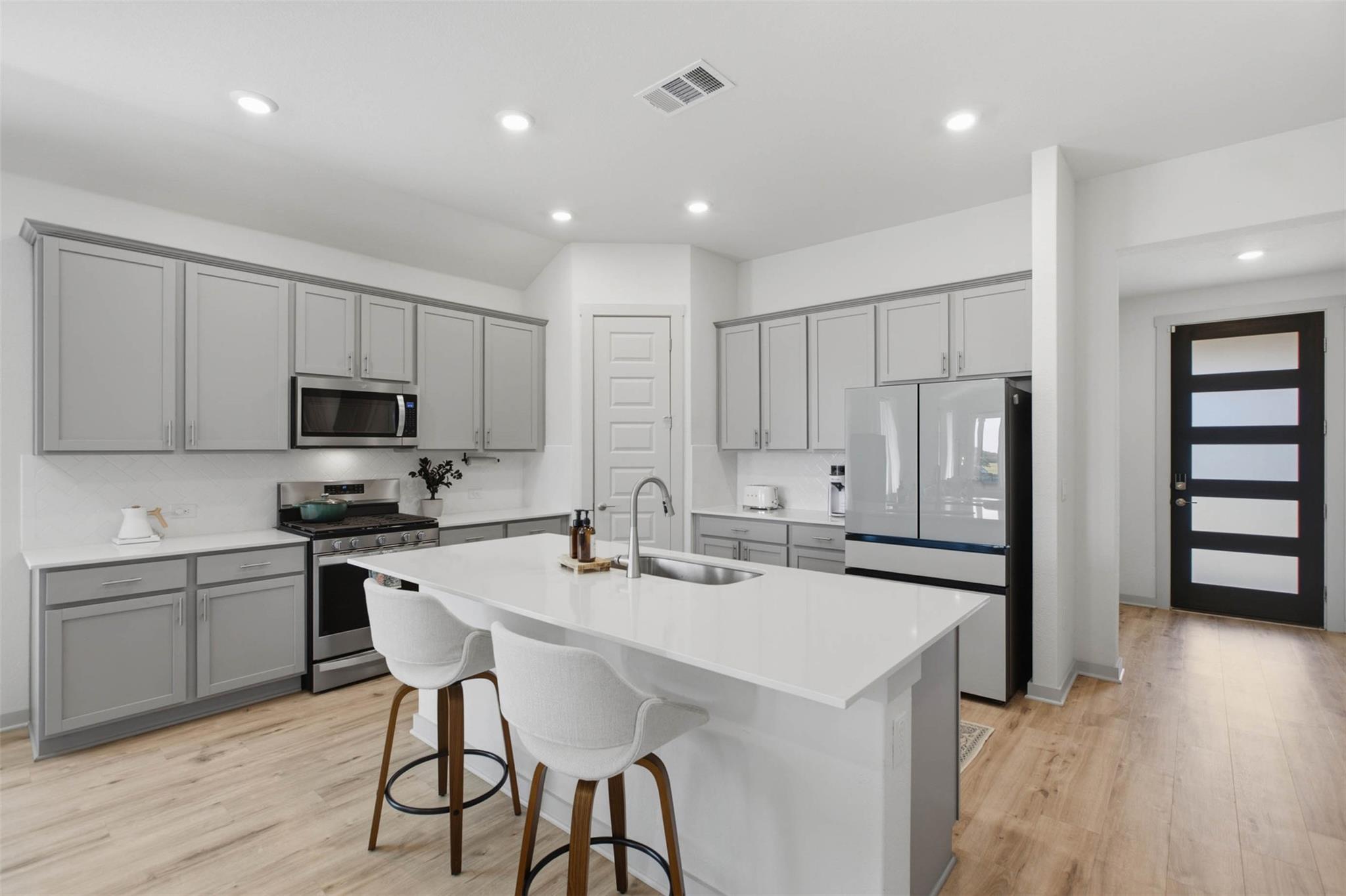 1636 Flying Horseshoe BND — photo 4