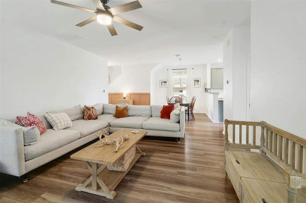 516 Hugenot WAY — photo 3