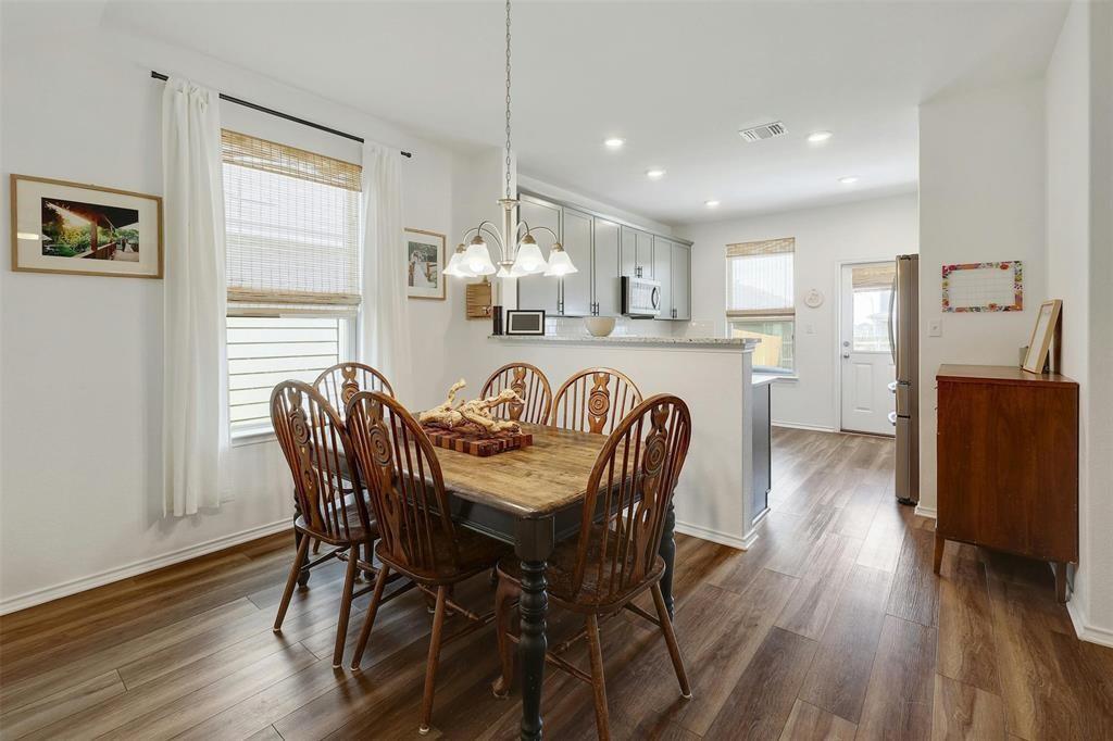 516 Hugenot WAY — photo 4