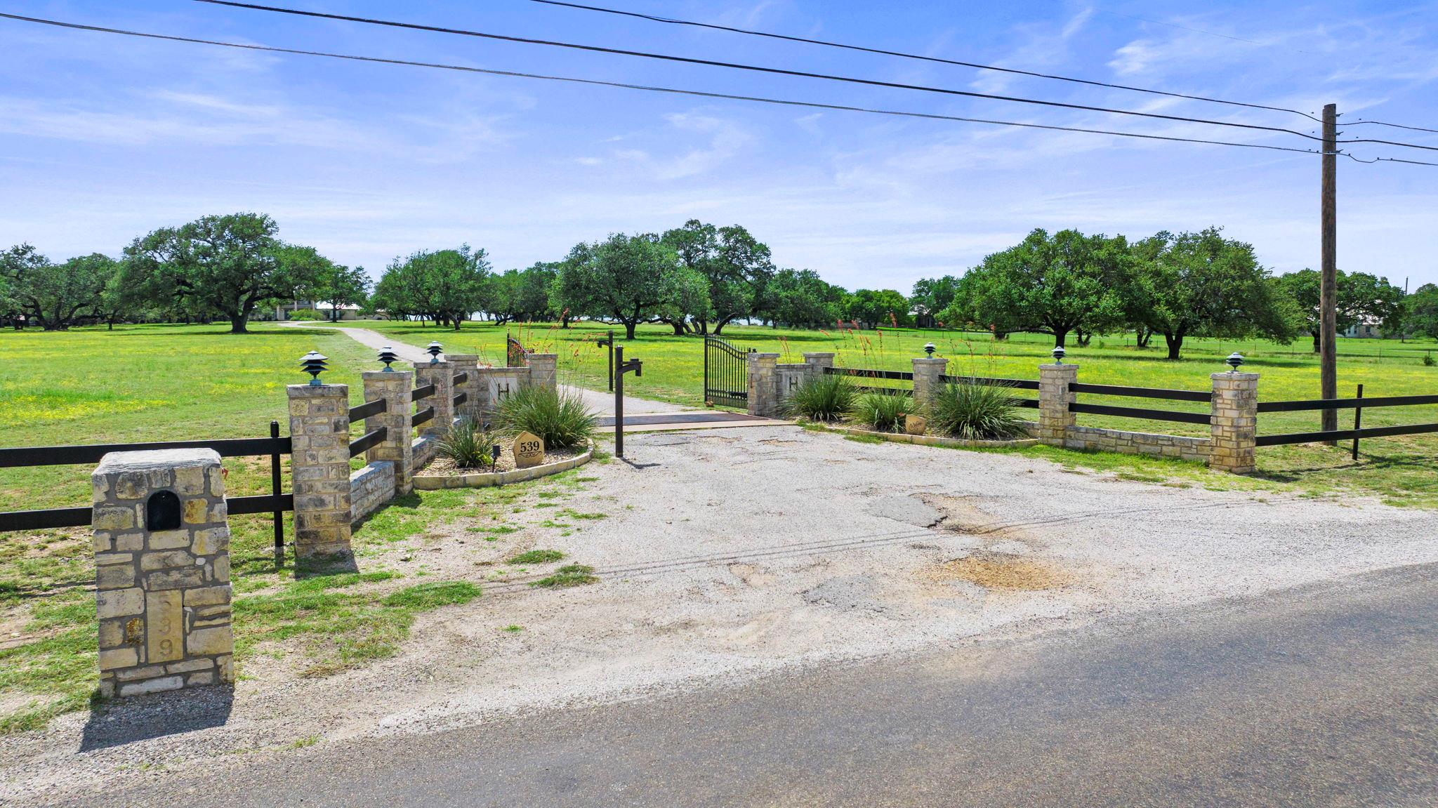 539 Oak Vista DR — photo 3