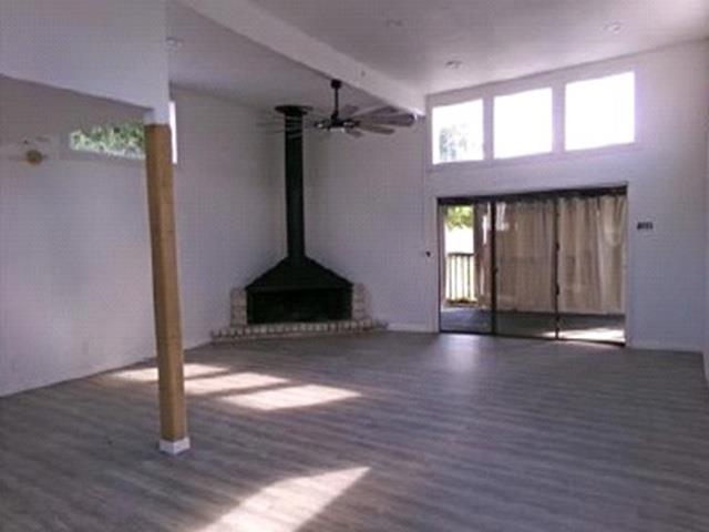 20707 Greenpark DR — photo 3