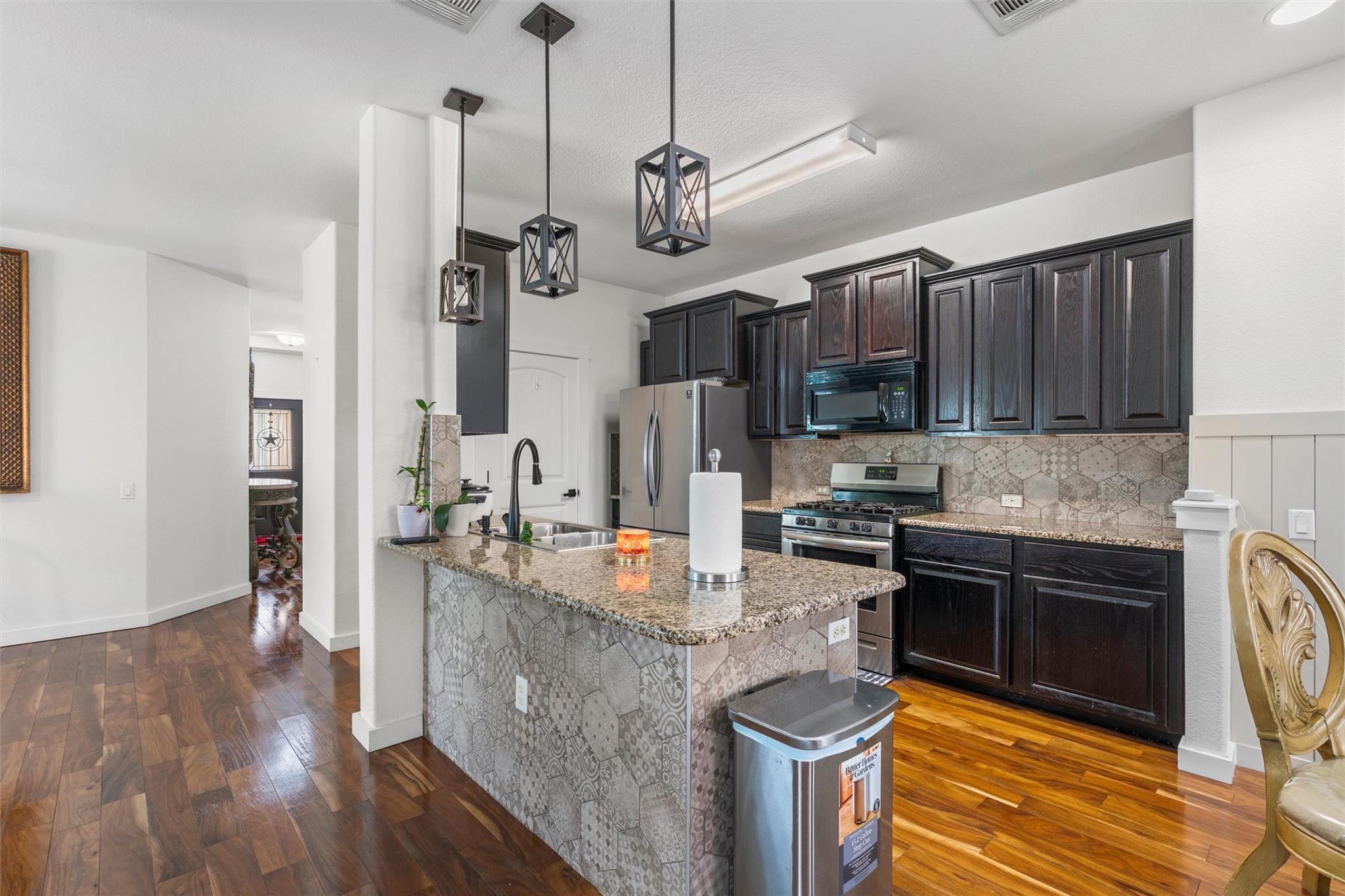 13701 Harrisglenn DR — photo 4