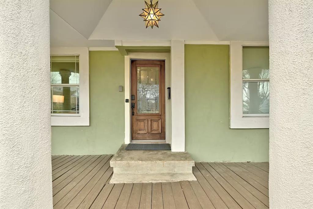 2952 Higgins ST — photo 3