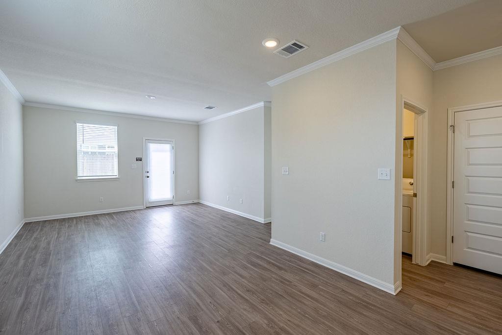 10609 Best Bet WAY — photo 4