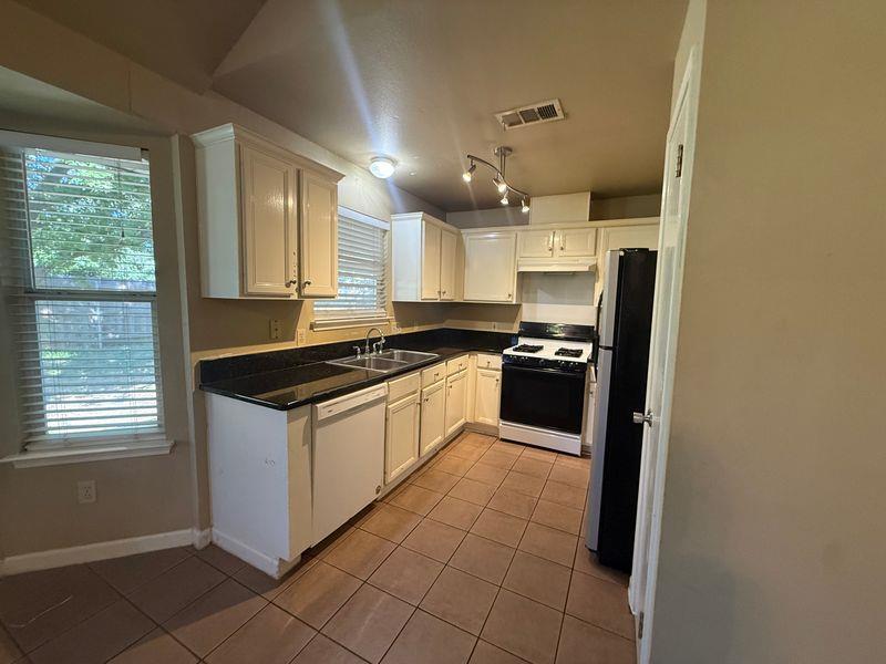 2107 Yaupon TRL — photo 3