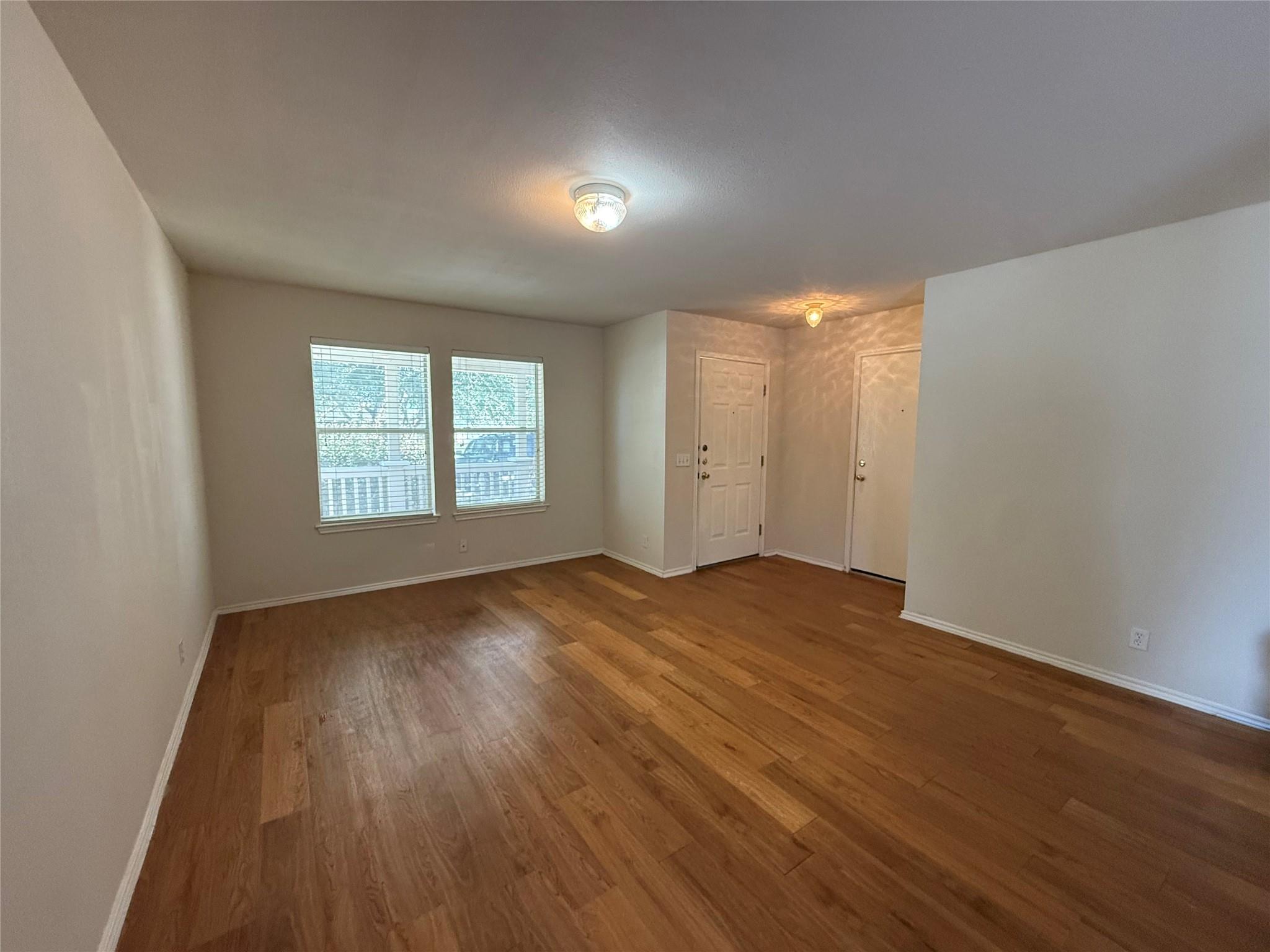 364 Leonardo DR — photo 4