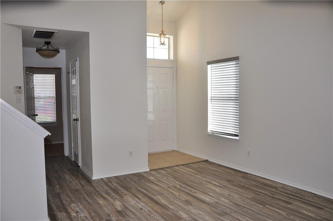 127 Anderson ST — photo 4