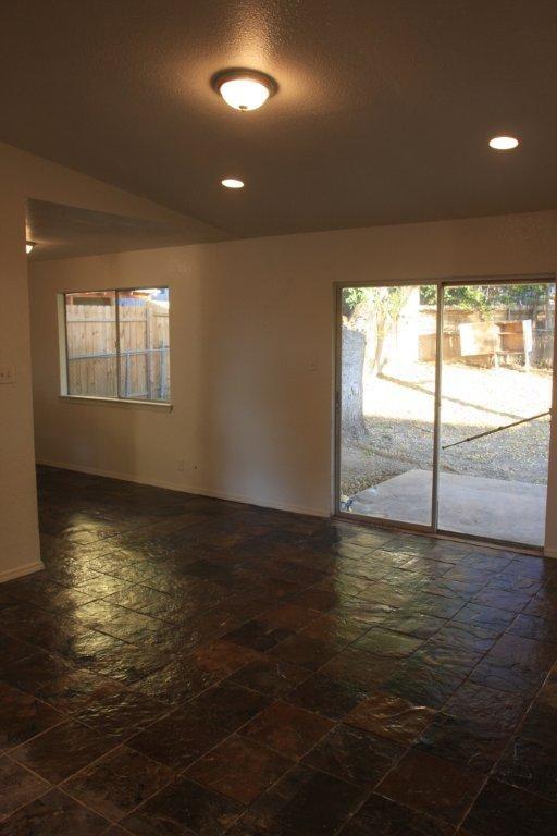 2412 Village Walk — photo 3