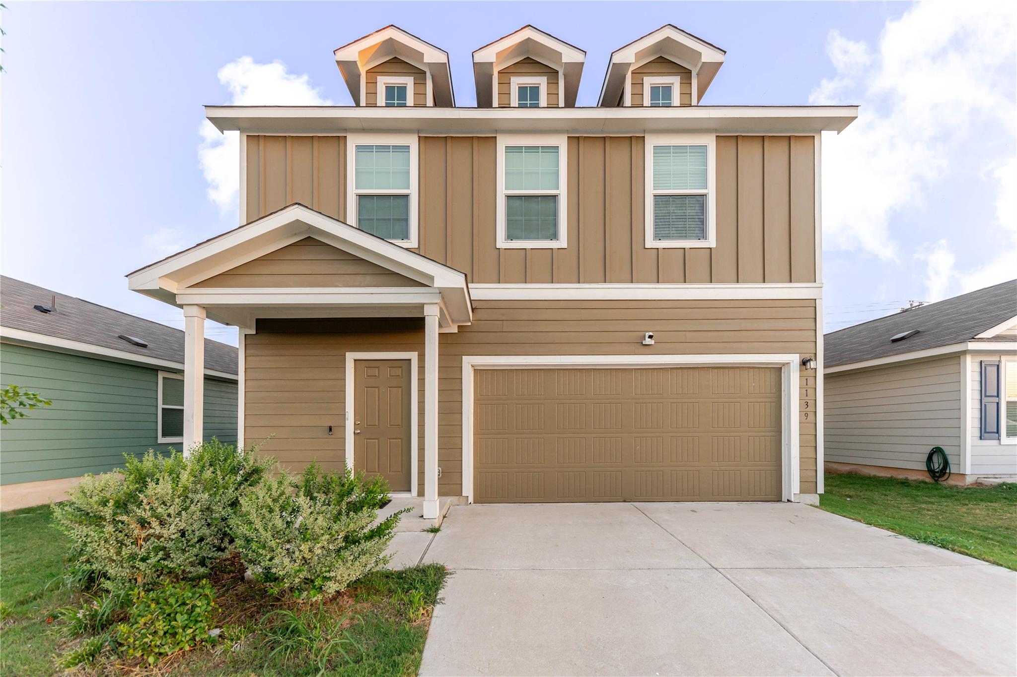 1139 Catfish LN — photo 3