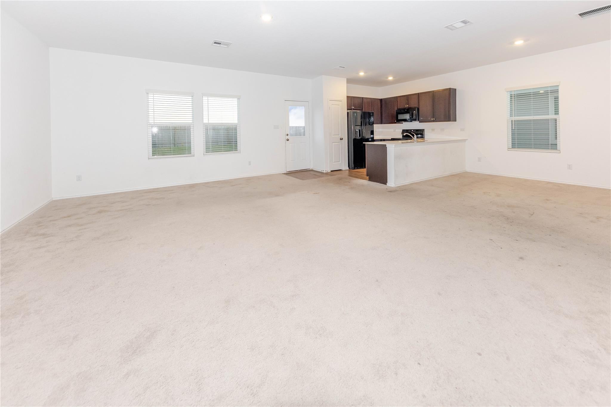 1139 Catfish LN — photo 5