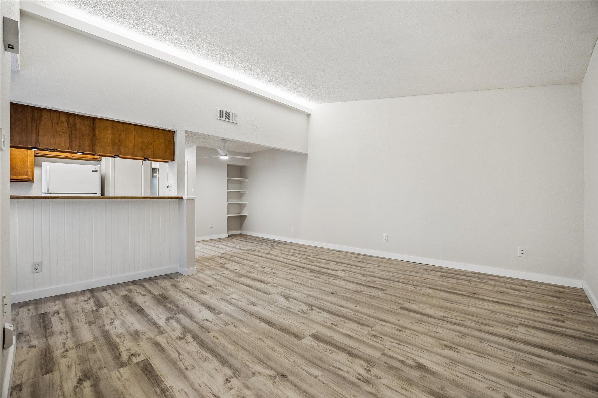904 Sirocco DR #A — photo 5