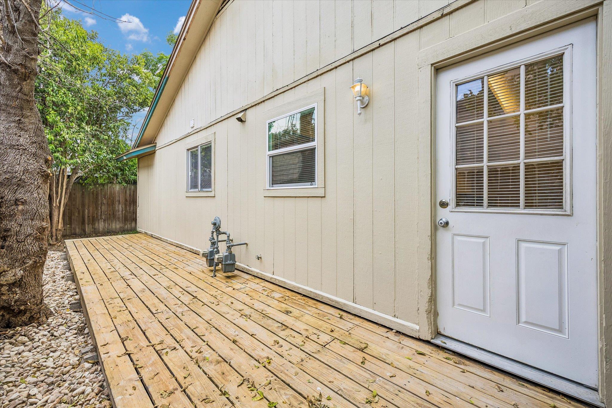 904 Sirocco DR #A — photo 3