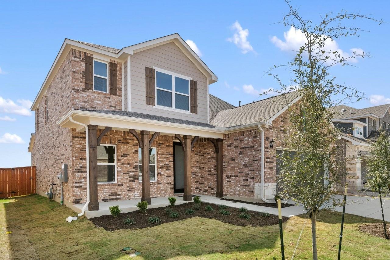 544 Redding WAY
