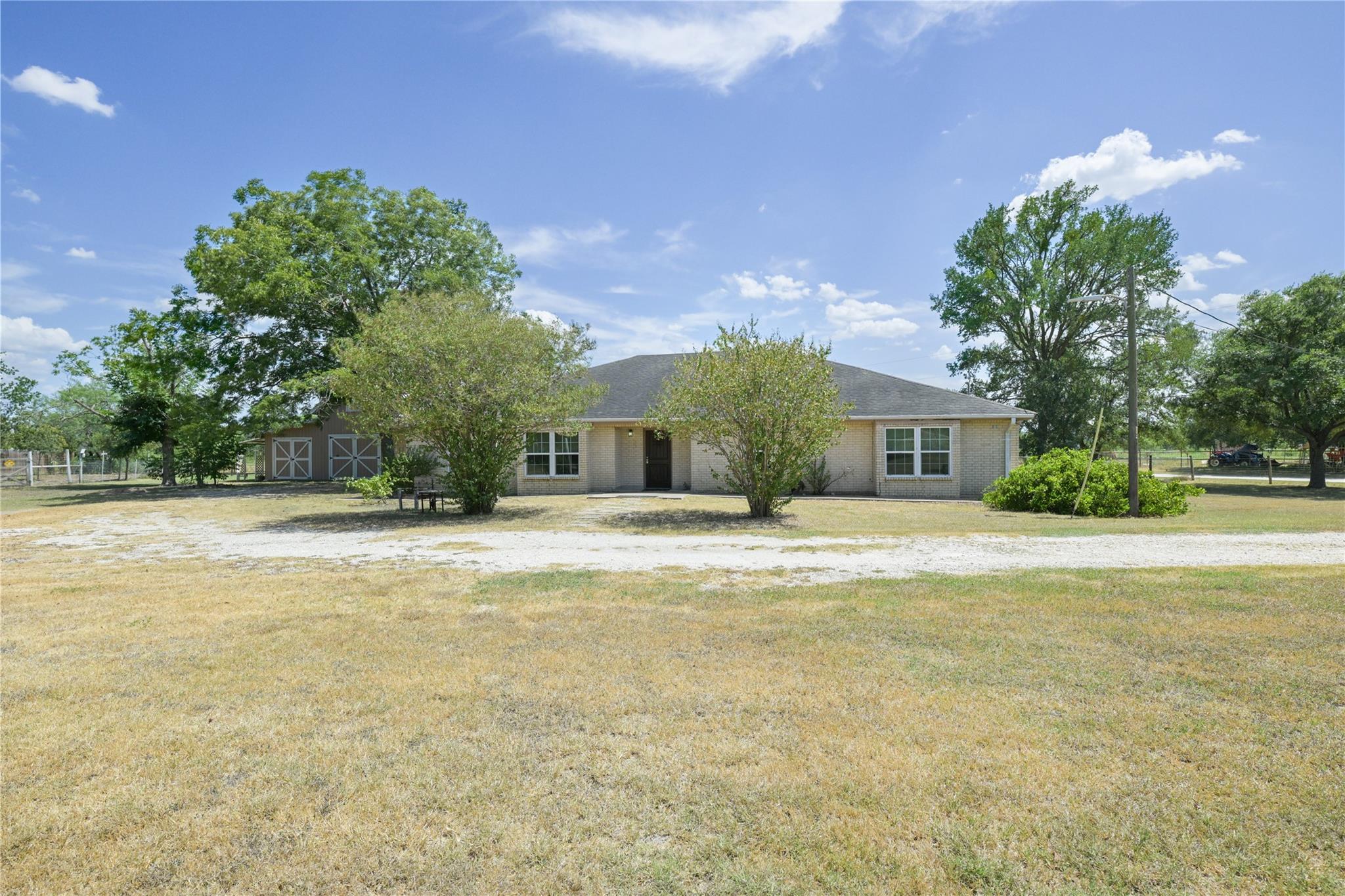 2481 Highway 21 — photo 3