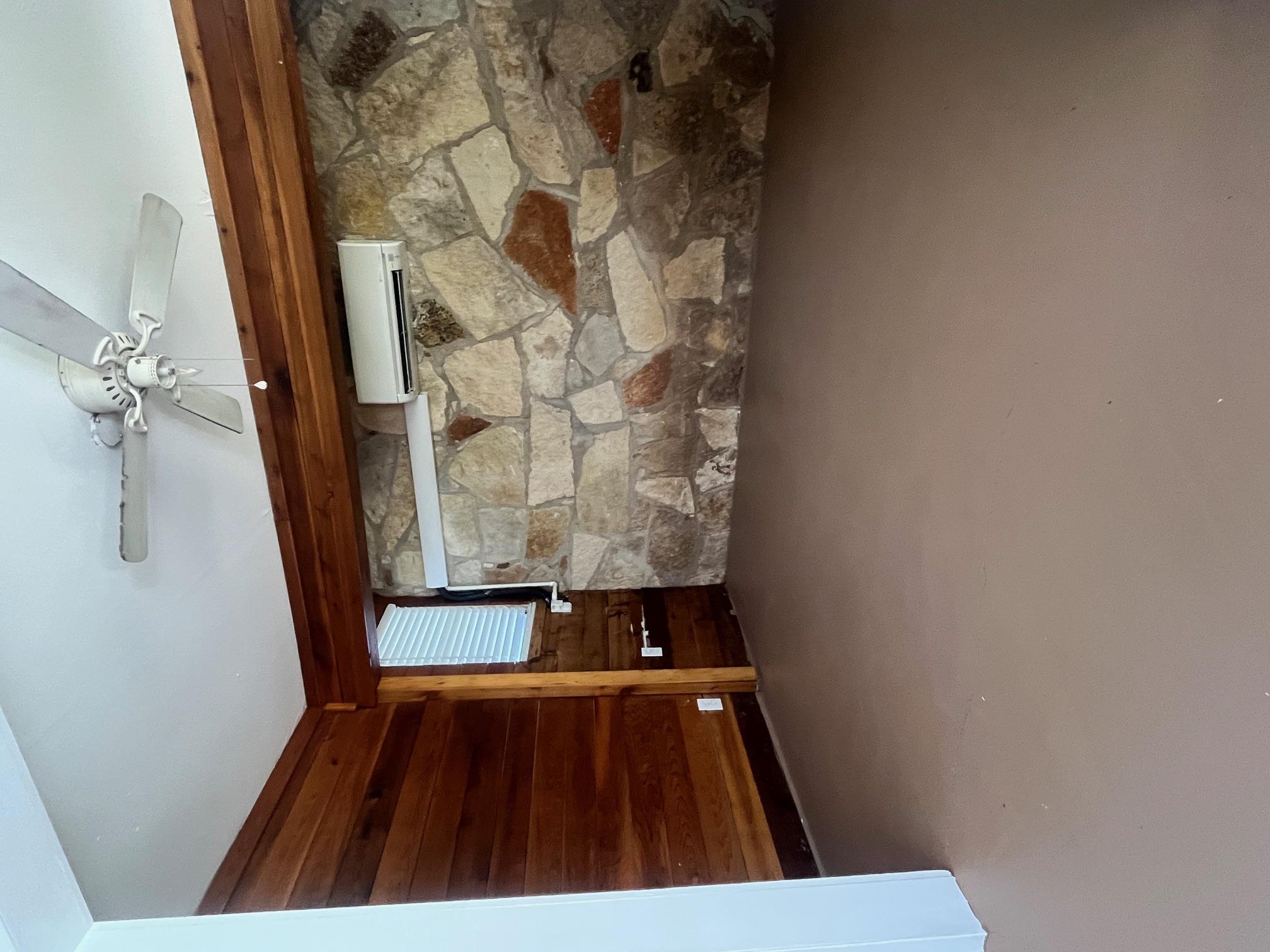 1609 Morgan LN #D — photo 3