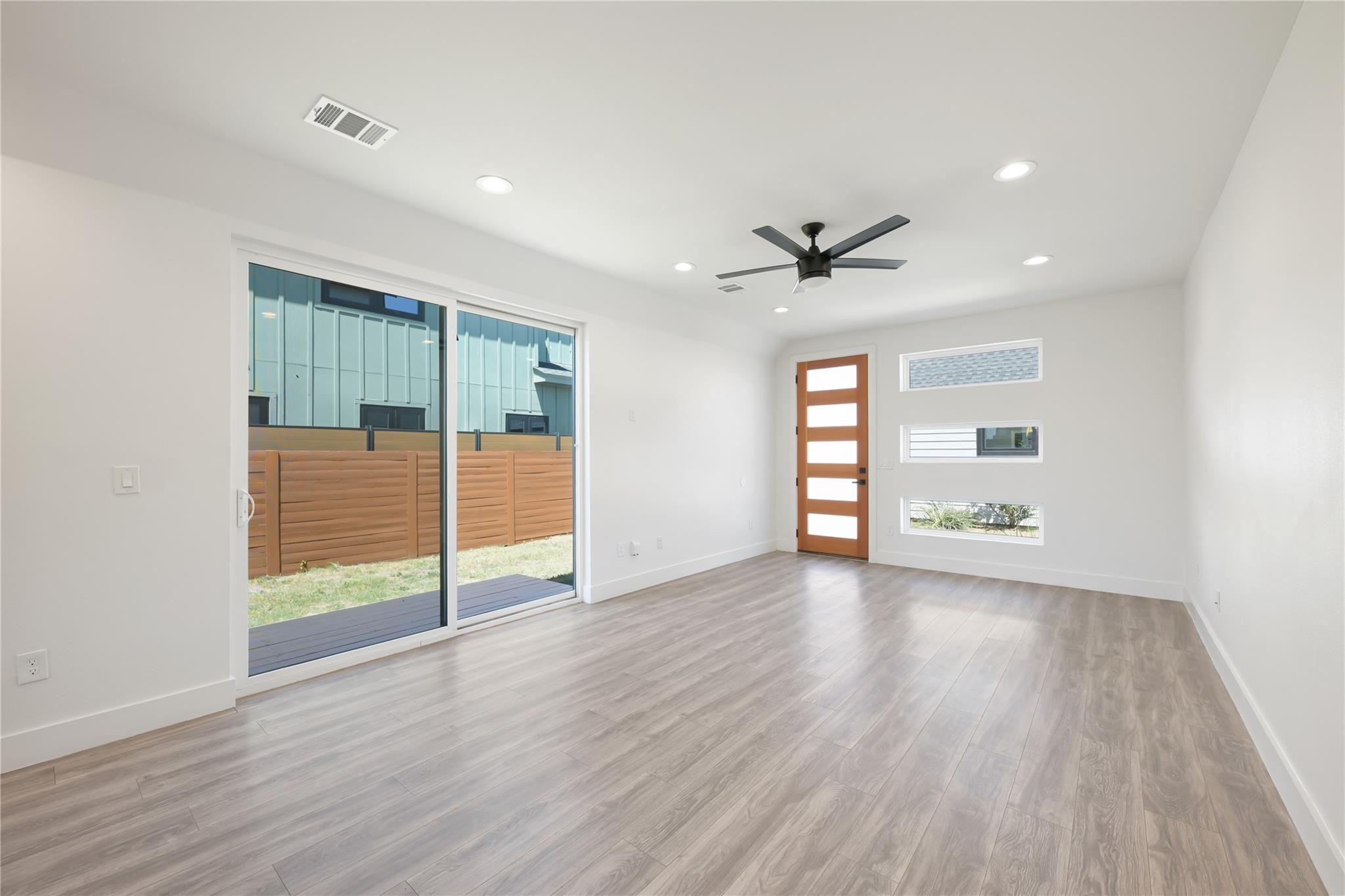 1606 Harvey ST #1 — photo 4