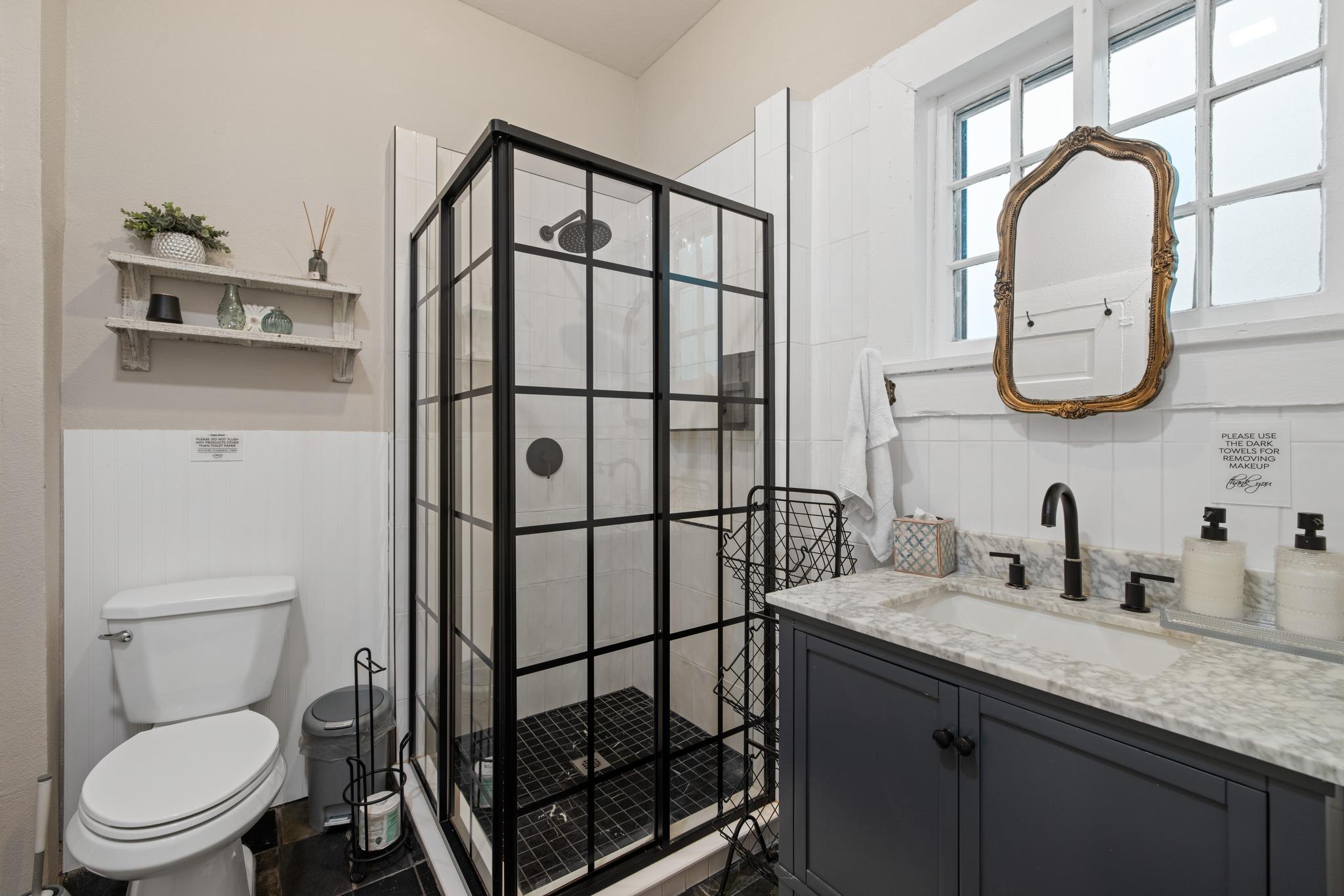 2503 Gonzales ST — photo 4