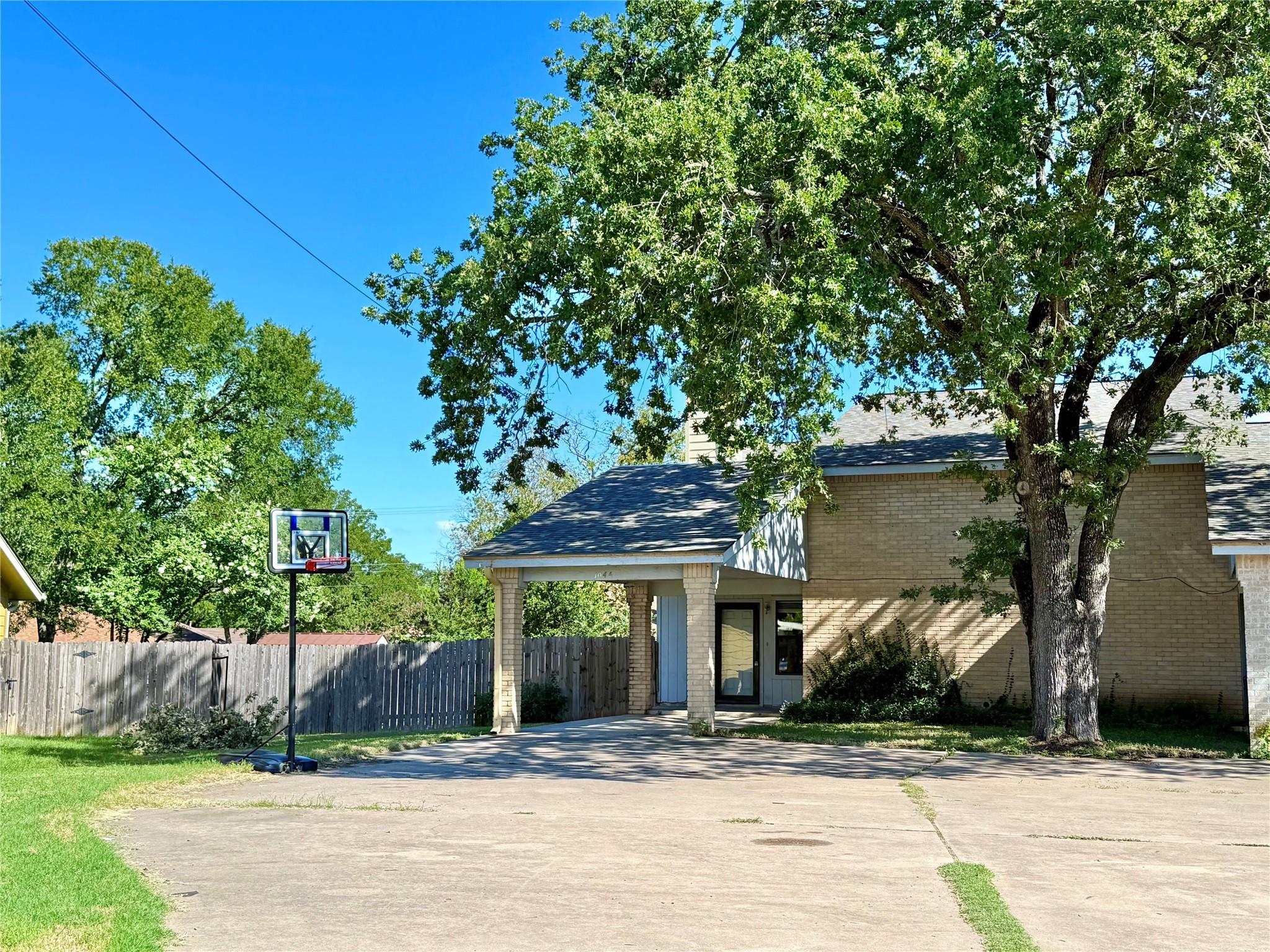 104 Verna SPUR #A — photo 4