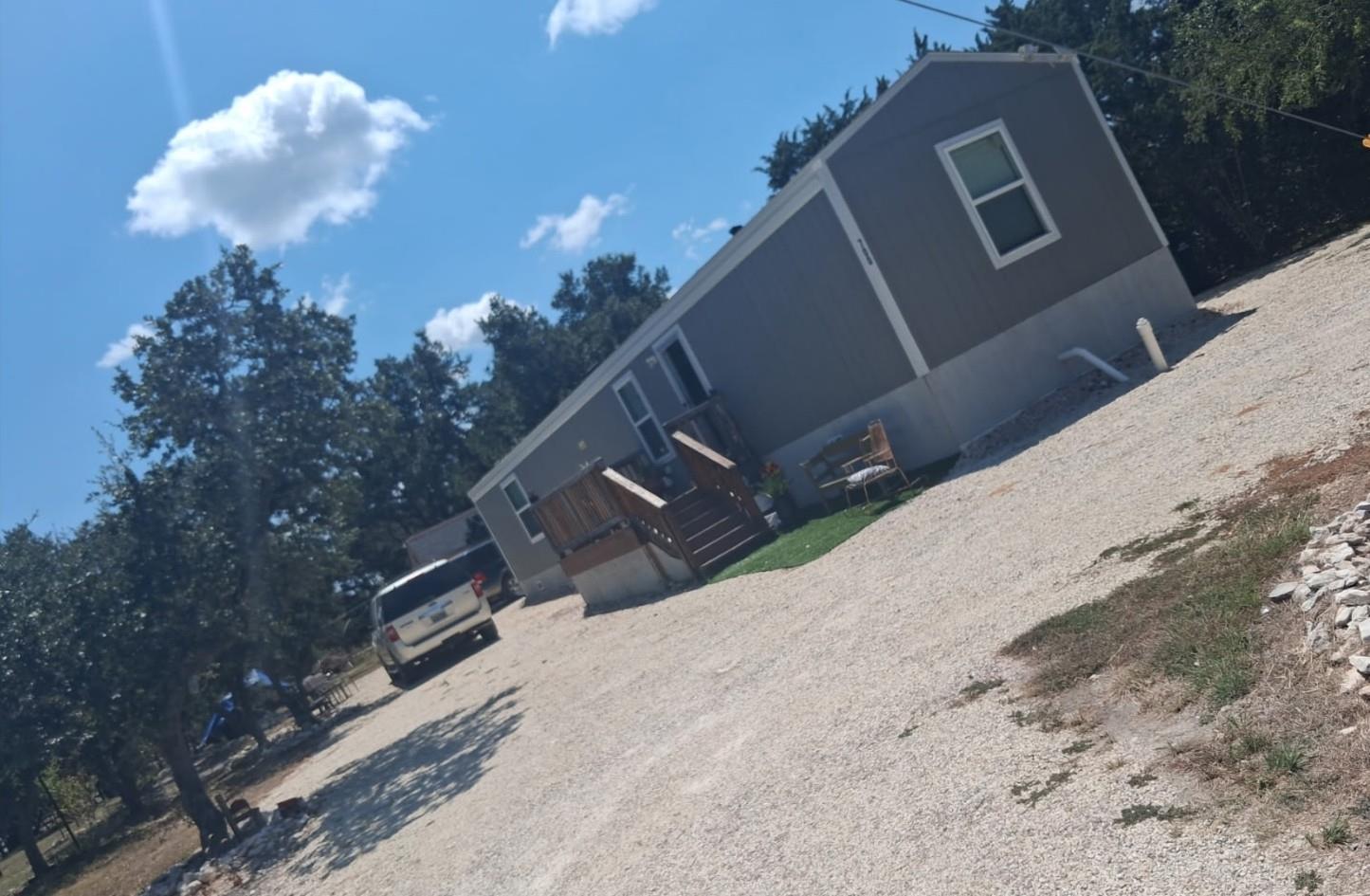 700 Brooks Mill RD