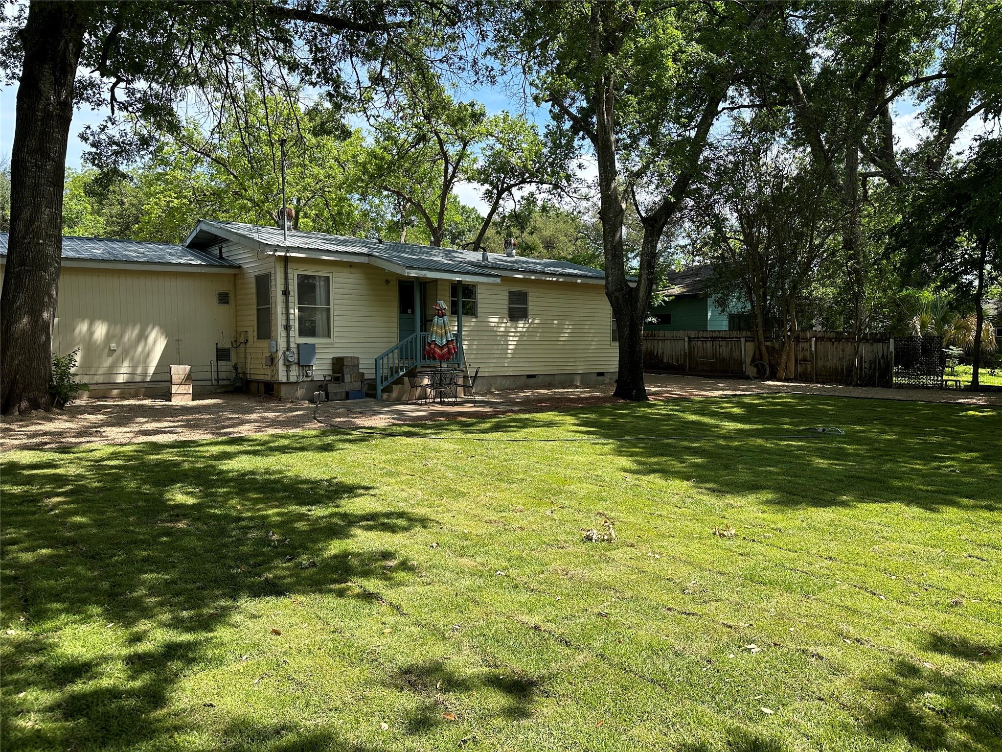 6004 Woodview Ave — photo 3