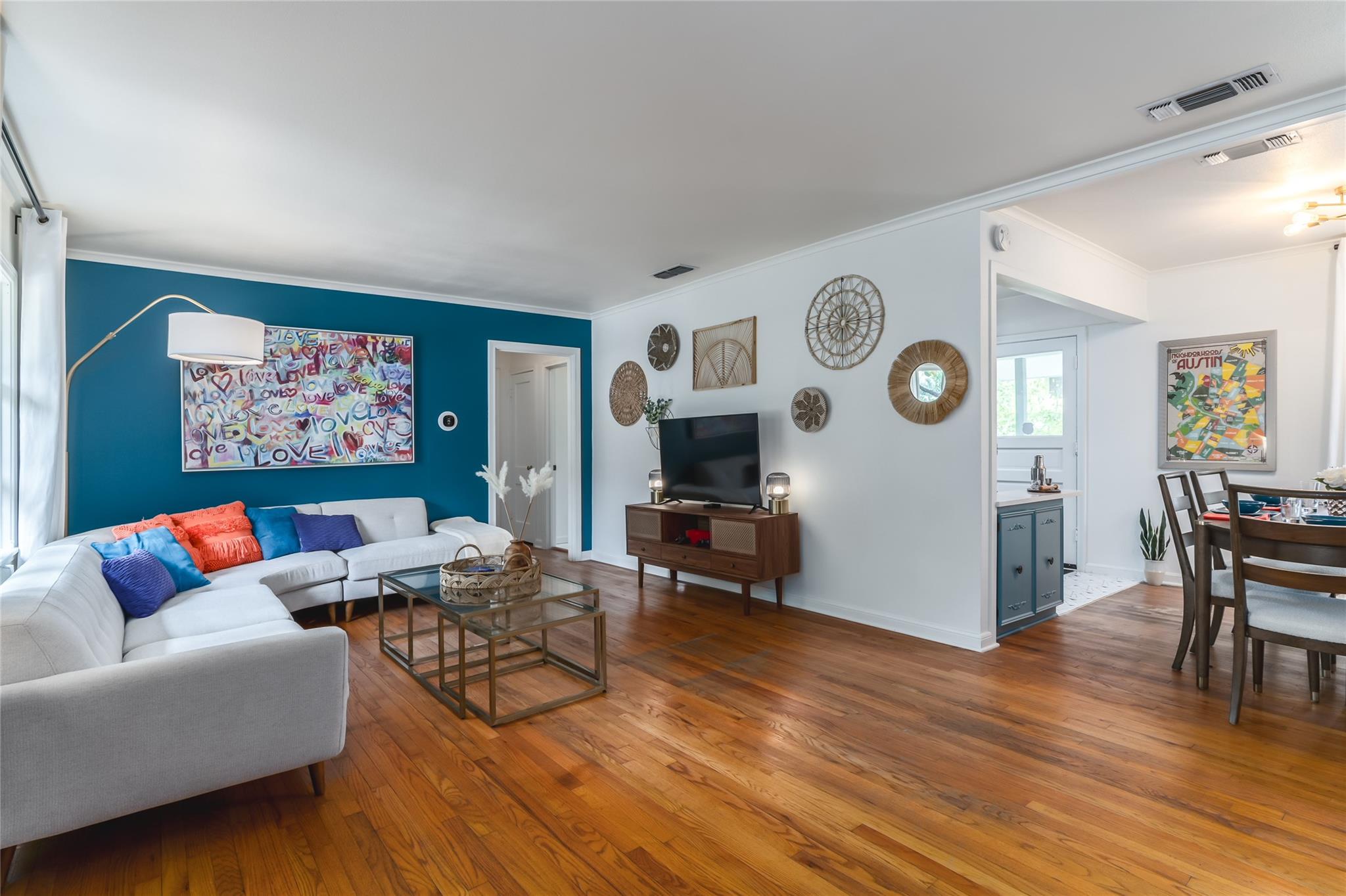 6004 Woodview Ave — photo 4