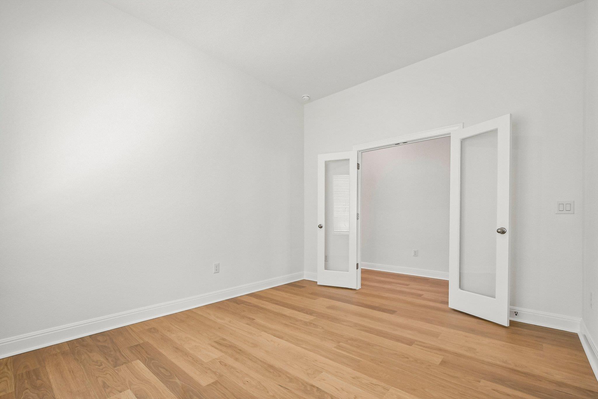 279 San Saba DR — photo 5