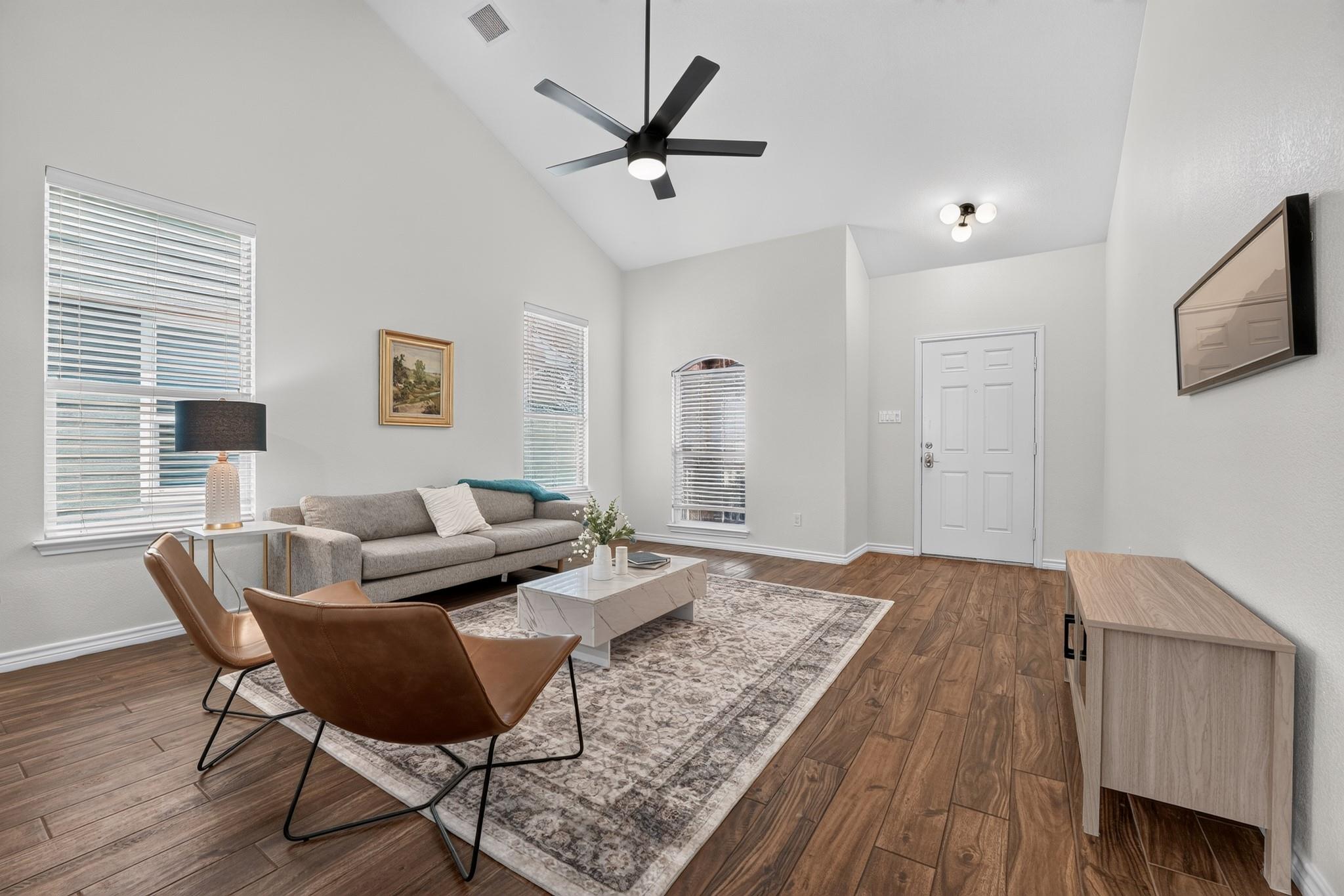 1703 Comfort DR — photo 5