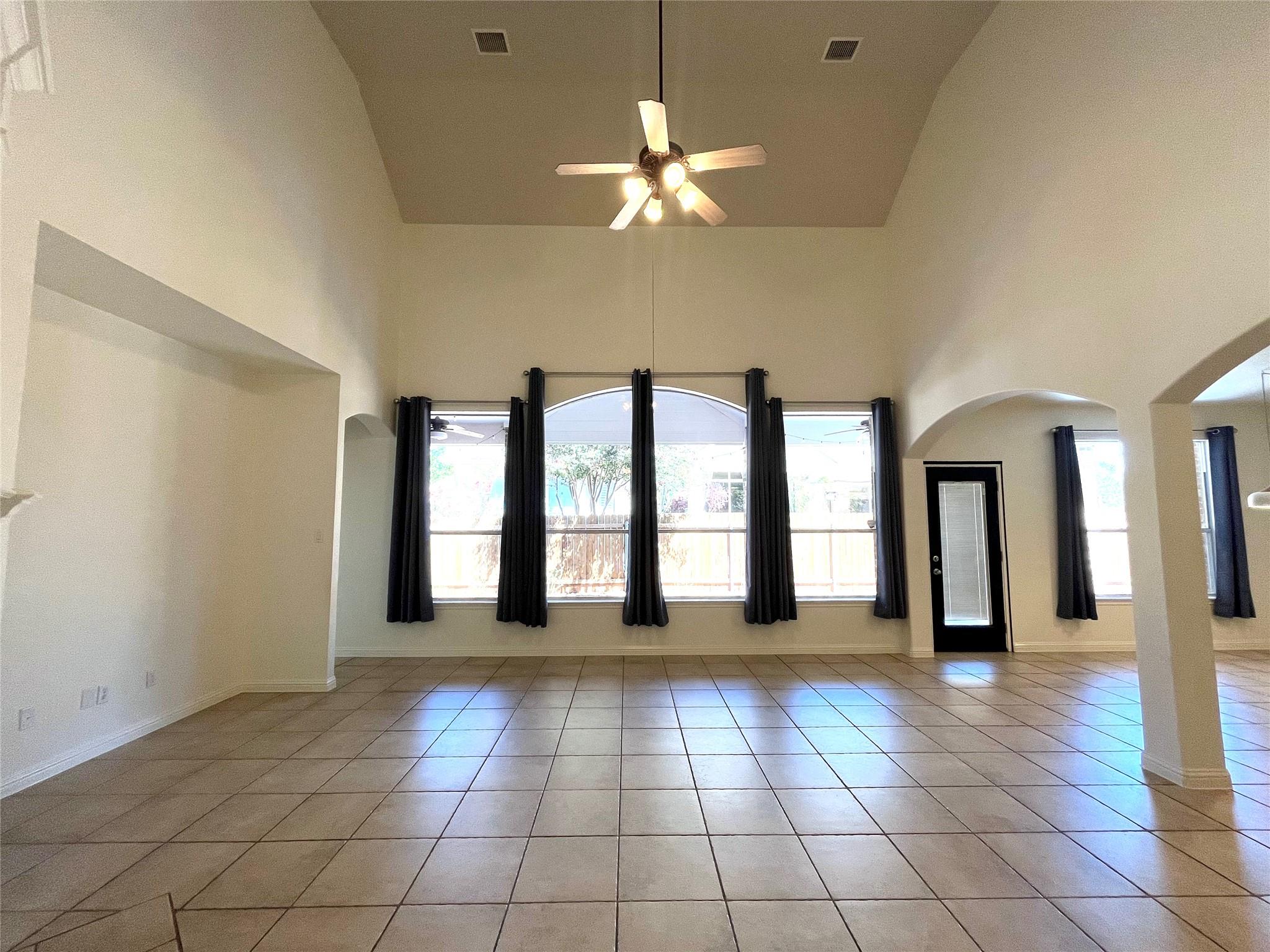 3004 Edgecreek PL — photo 4