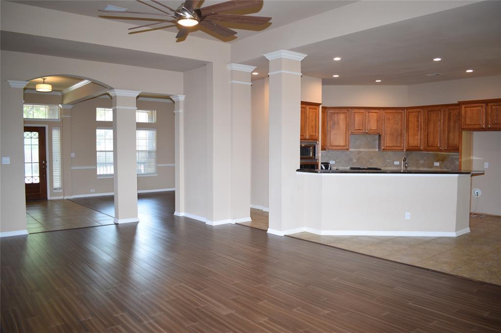 7233 Via Dono DR — photo 4